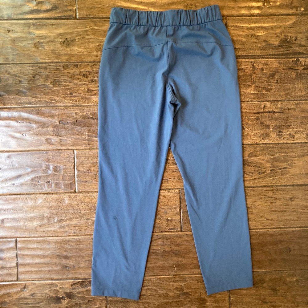 Lululemon On The Fly 7/8 Pants Size 6 Blue Lightweight Travel Drawstring Waist - Picture 2 of 7
